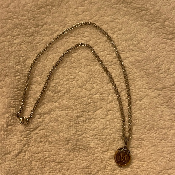 M pendant vintage looking necklace - Picture 2 of 6